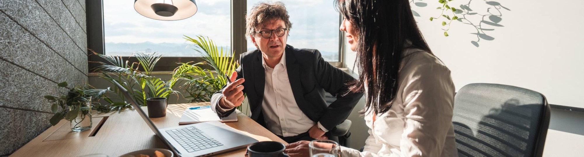 Financieel adviseur en een mkb-er in gesprek