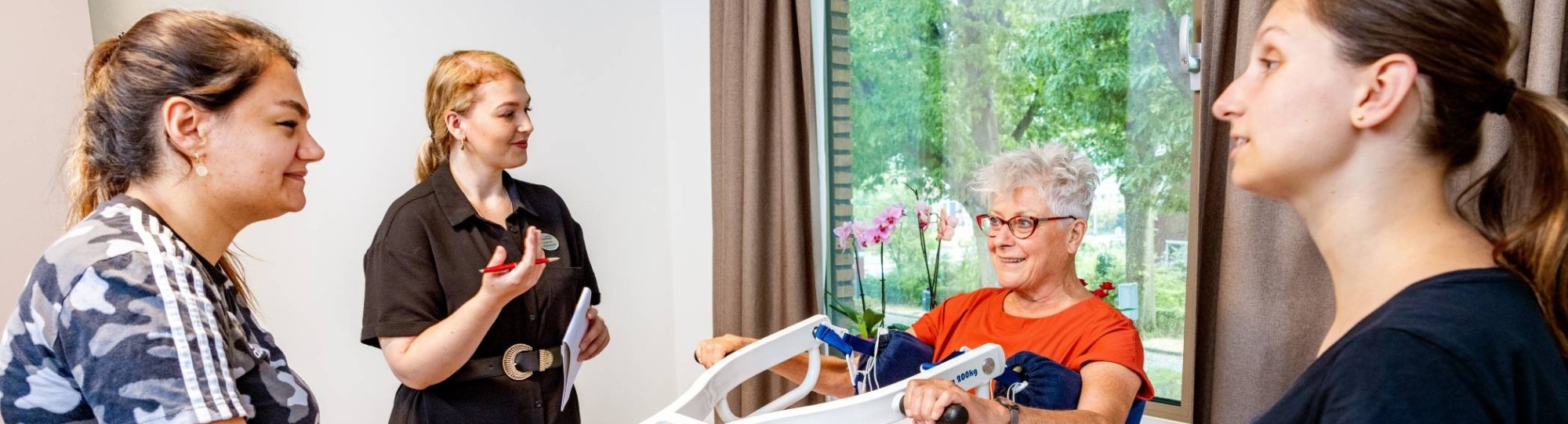 Fotoshoot vergaande samenwerking door HAN academie gezondheid en vitaliteit bij de Waalboog.