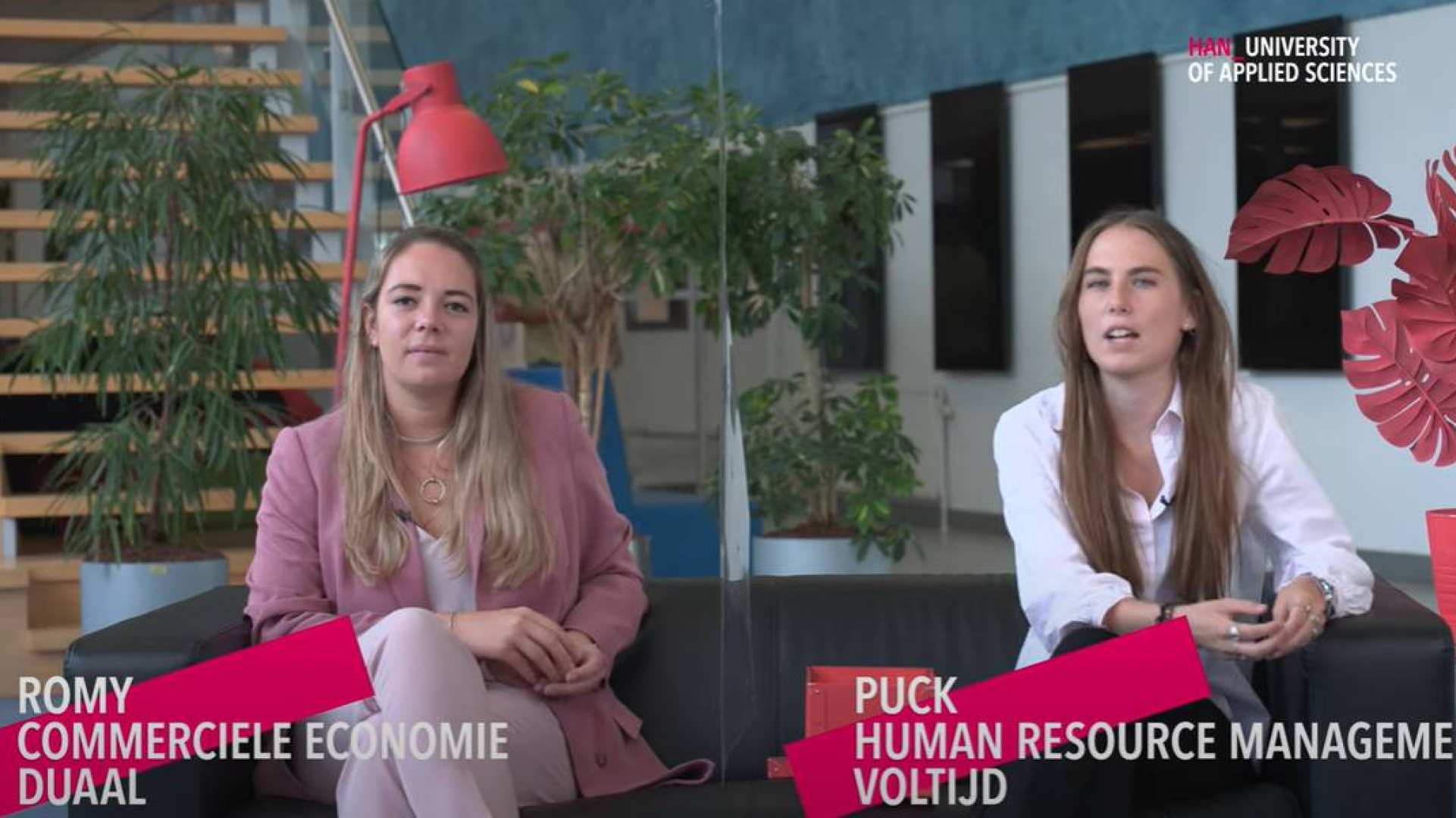 Puck Thoonen en Romy Karstens vertellen over de ondersteuning bij de HAN.