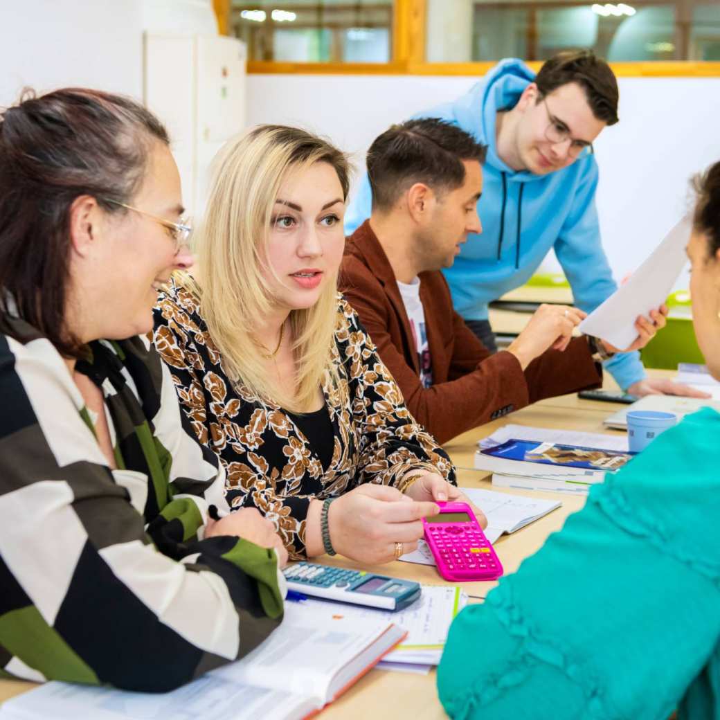 Studenten Leraar Wiskunde in de klas