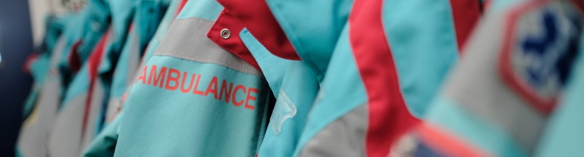 Amulancezorgprofessionals in opleiding bij de Academie voor Ambulancezorg en het Lectoraat Acute Intensieve Zorg van de HAN vergroten kwaliteit van onderzoekend vermogen en praktijkgericht onderzoek.