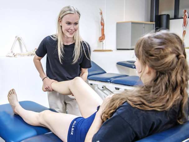 Fysiotherapie, K33 b1, student, oefening, been, behandelbank