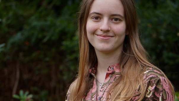 Portretfoto Iris Fleumer