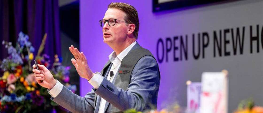 Lector Erwin Folmer van het Lectoraat Applied Data Science en AI (ADSAI) tijdens zijn installatie op 21 november 2024